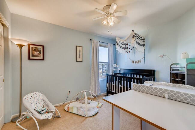 Building Photo - Beautiful 5 Bed 3.5 Bath Home In An Amazin...