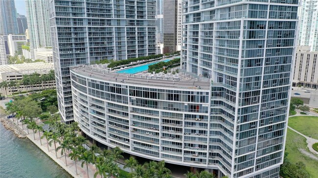 Building Photo - 475 Brickell Ave