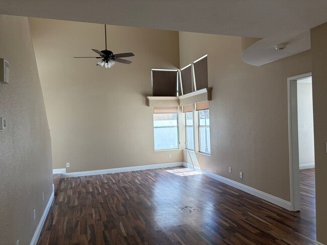 Building Photo - POOL. NO HOA. SOLAR. 3-bed/2.5-bath 89119