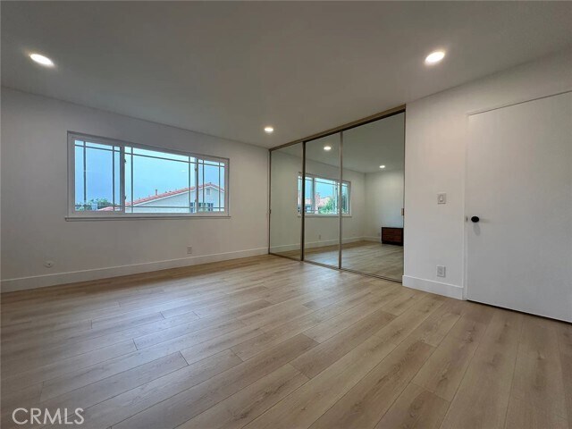 Building Photo - 14791 Mayten Ave