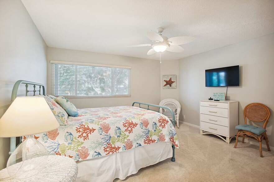 Building Photo - 180 Ocean Hibiscus Dr