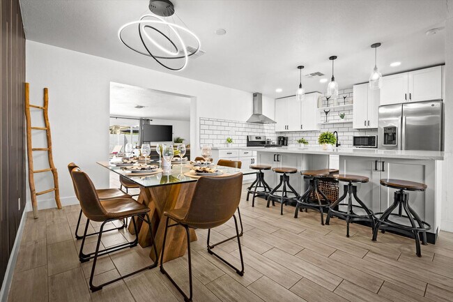 Building Photo - 4920 N 85th St