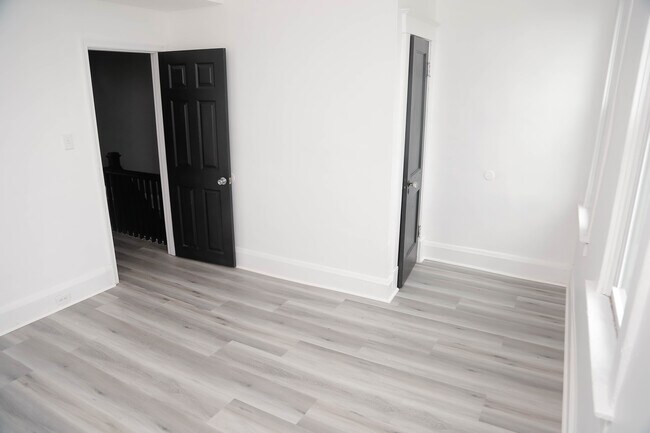 Front Bedroom 3 - 4231 Nicholas Ave