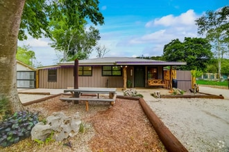 Building Photo - 1565 Roadside Dr