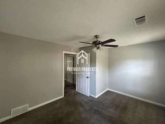 Building Photo - 7248 Germanshire Ln