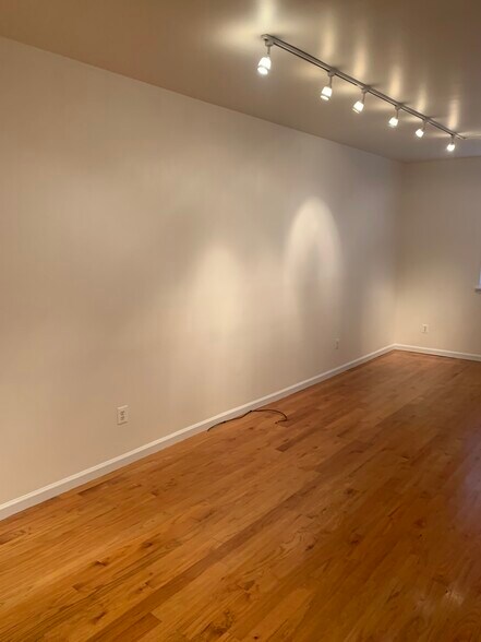 Building Photo - 1538 S 9th St