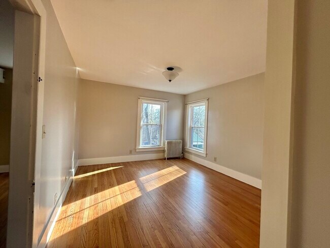 Building Photo - 48 Congress St