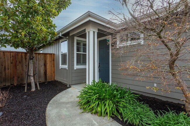 Building Photo - Modern Elegance in the Heart of North Napa