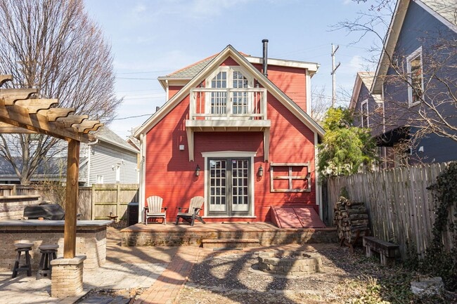 Building Photo - 357 Jackson St