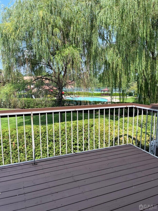 Building Photo - 3601 N Oaks Blvd