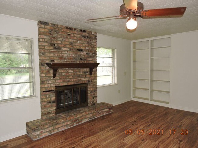 Building Photo - Magnolia Woods - Rodney Drive 3BR/2BA Home for Lease