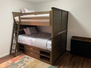 Bedroom with bunk beds (bunk bed can be separated for 2 full beds) - 1005 Woodland Dr