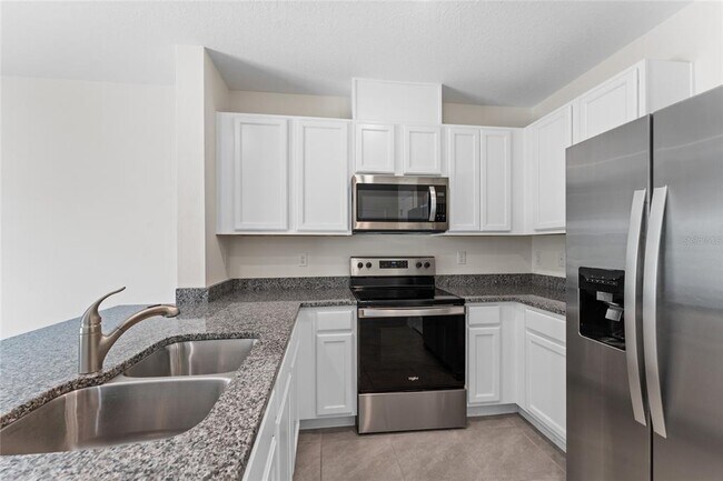 Building Photo - 1508 Lumber Ave