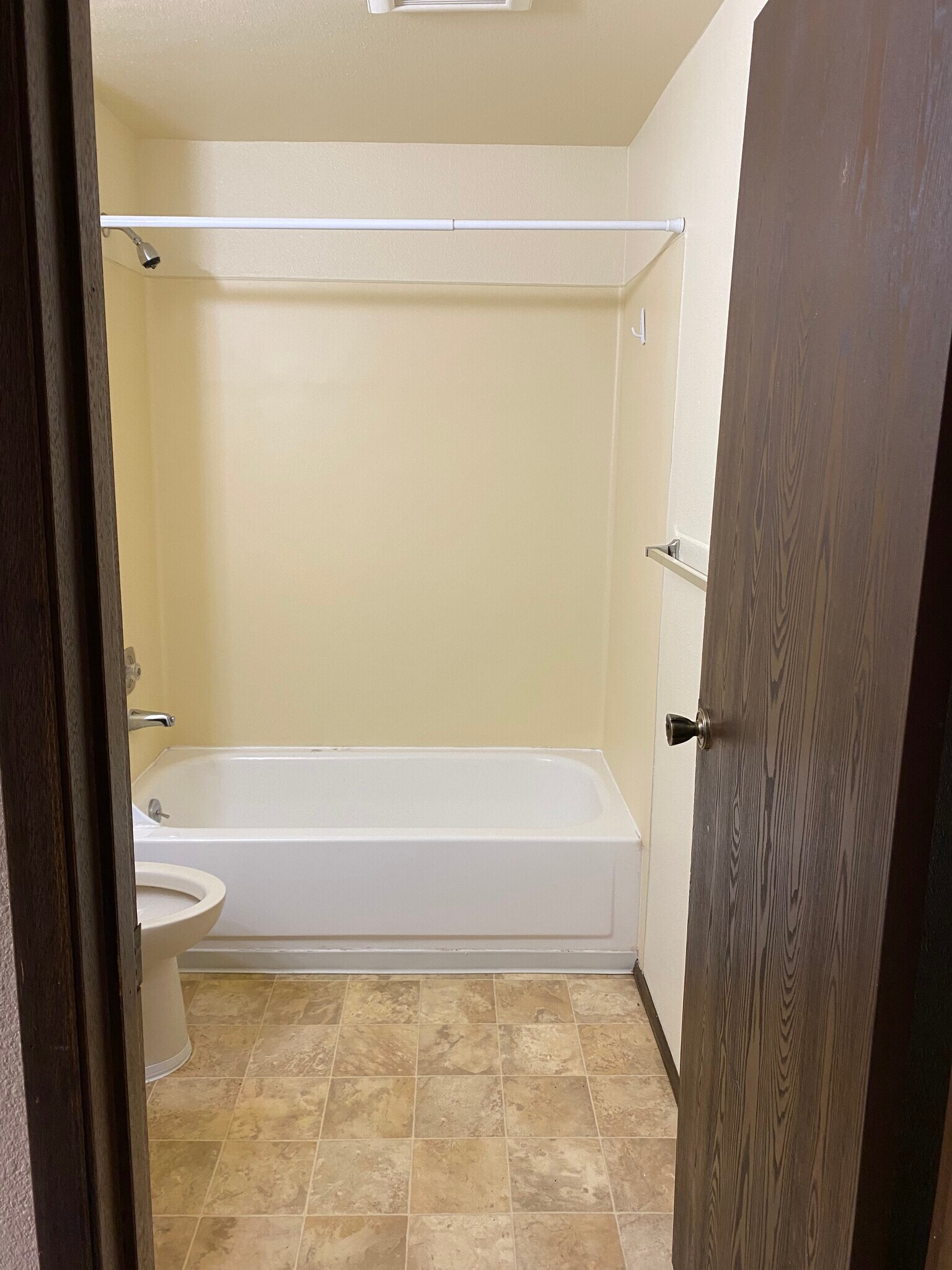 Building Photo - 14555 NE 32nd St