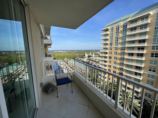Building Photo - 700 E Boynton Beach Blvd