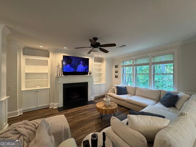 Building Photo - 1010 Tailwater