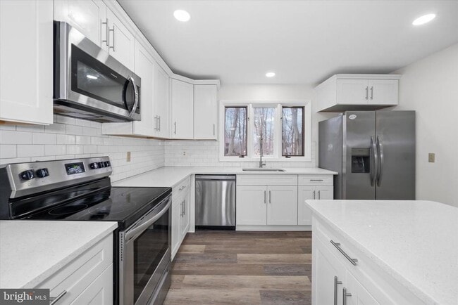 Building Photo - 119 Stoney Ridge Rd