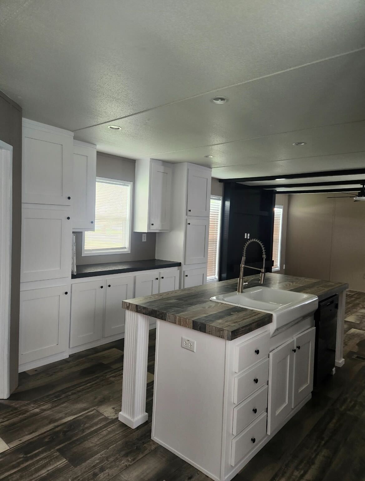 Building Photo - 150 Tonkawa Trl