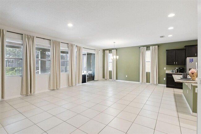 Building Photo - 5289 Oakbourne Ave