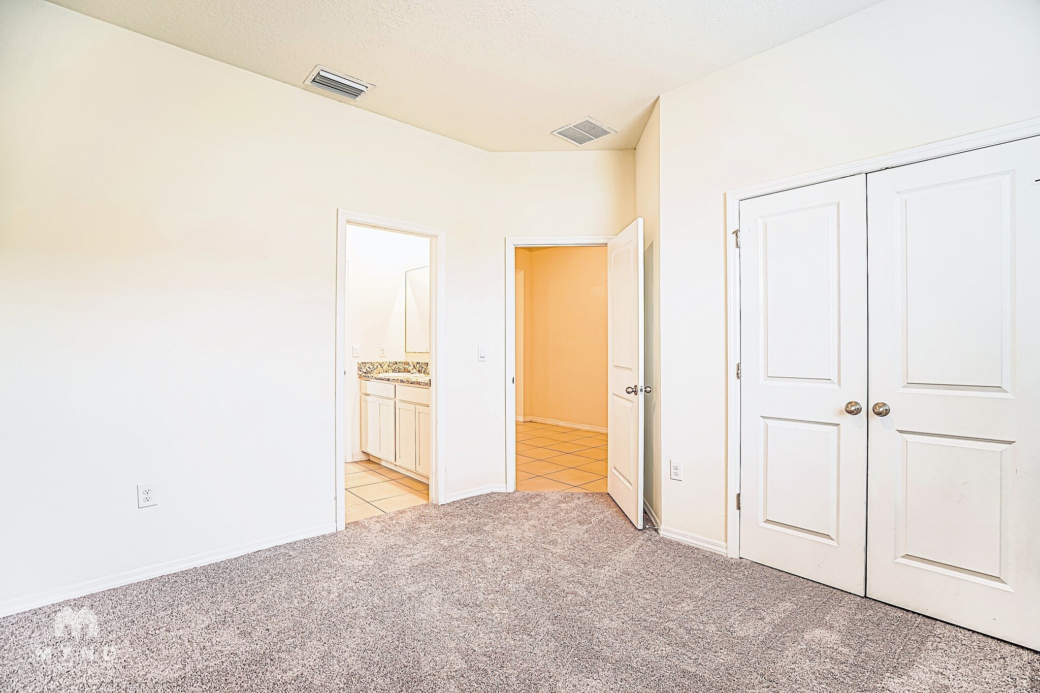 Building Photo - 796 SE 66th Terrace