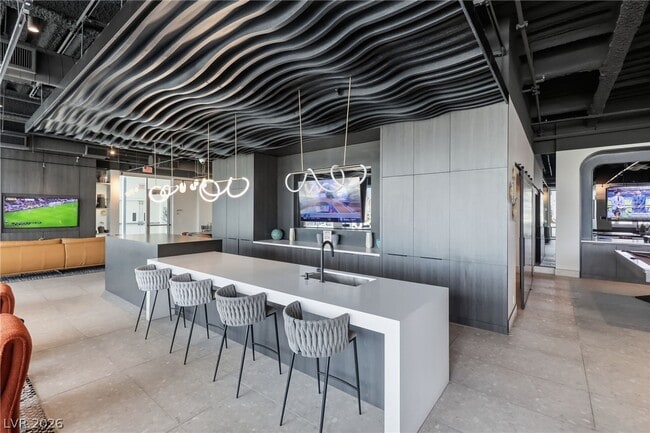 Building Photo - 9238 Soho Sky Ct