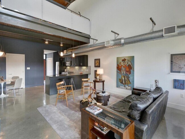 Building Photo - 2205 N Lamar Blvd