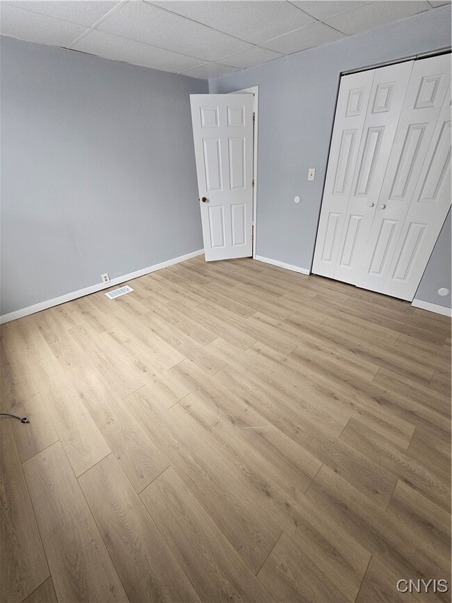 Building Photo - 156 E Main St