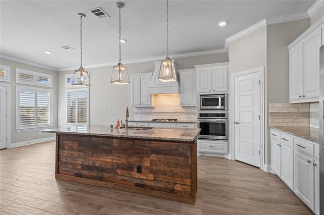 Building Photo - 1001 Berry St