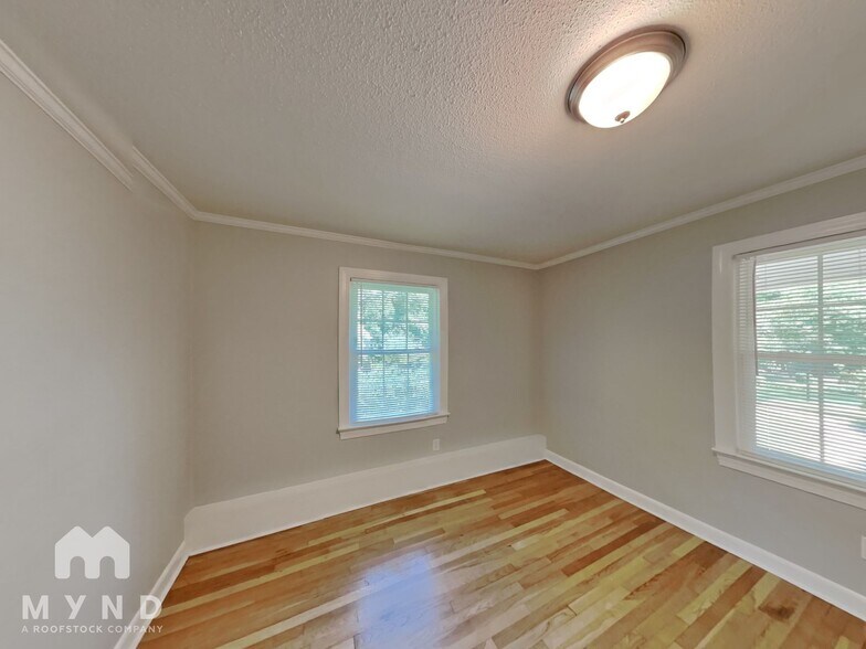 Building Photo - 128 Brierwood Rd