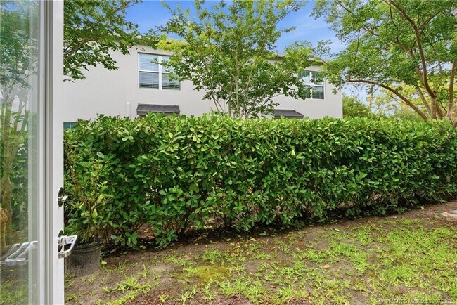 Building Photo - 1871 Tarni Way