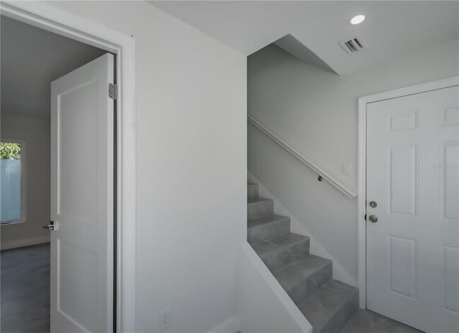 Building Photo - 310 Hibiscus St