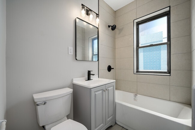Building Photo - 1206 W 83rd St