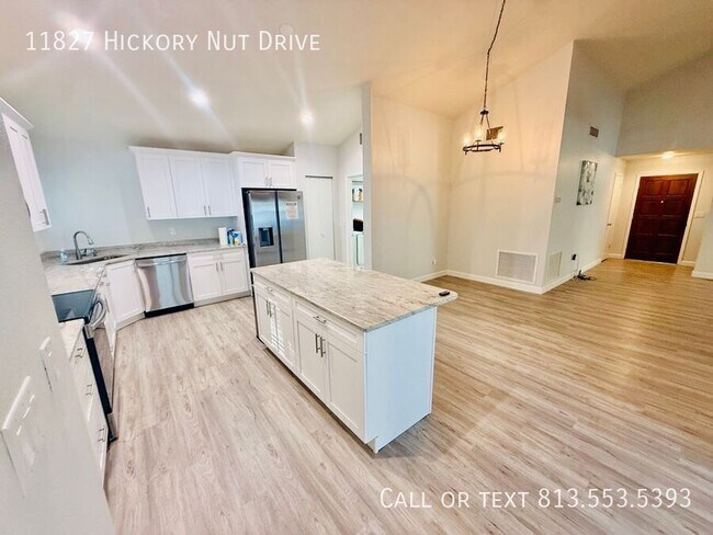 Building Photo - 11827 Hickorynut Dr