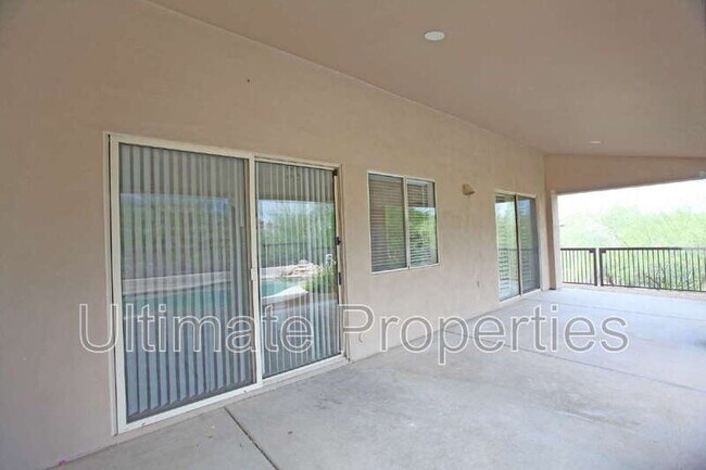 Building Photo - 13872 E Kalil Dr