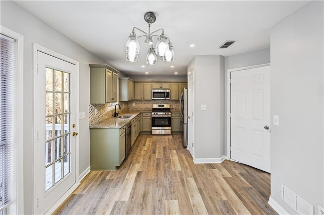 Building Photo - 7005 Magnolia Park Ln NW