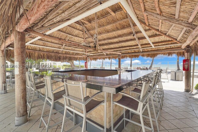 Building Photo - 3001 S Ocean Dr