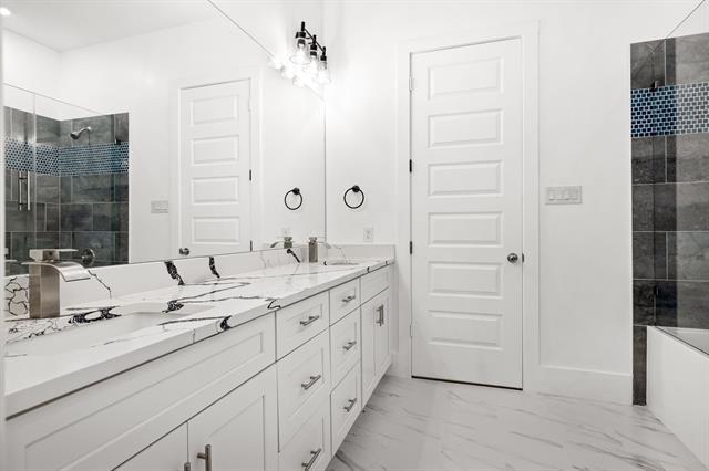 Building Photo - 9020 Creek Run Rd