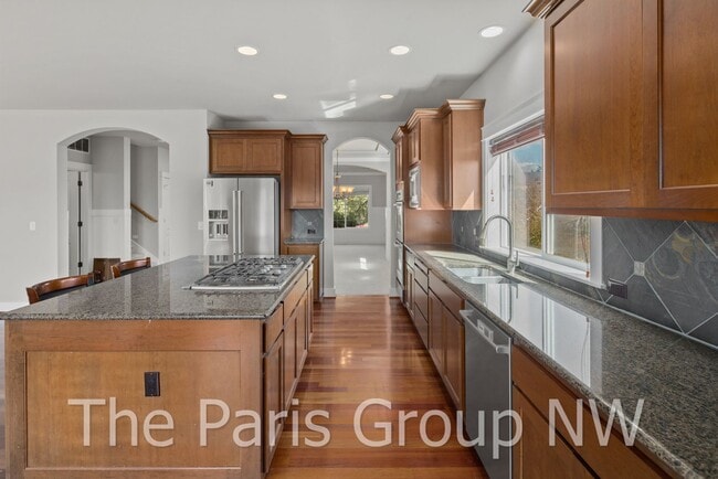Building Photo - Stunning 3438sf Newcastle Craftsman Near T...