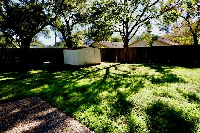 Building Photo - 930 Mesa Terrace Dr