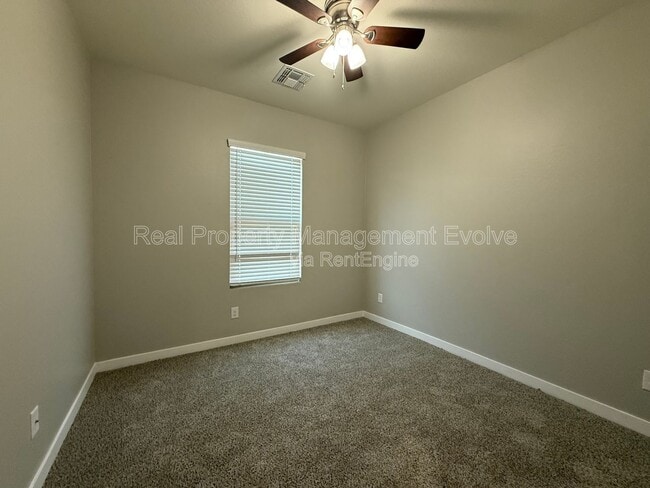 Building Photo - 4064 E Pony Ln