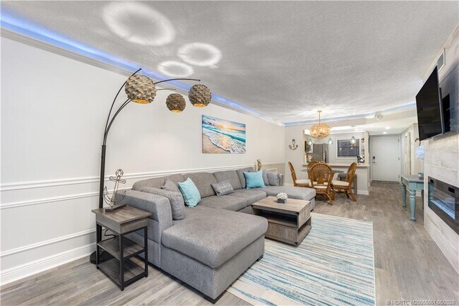 Building Photo - 9400 S Ocean Dr