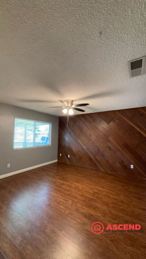 Building Photo - 3416 Parsley Ln