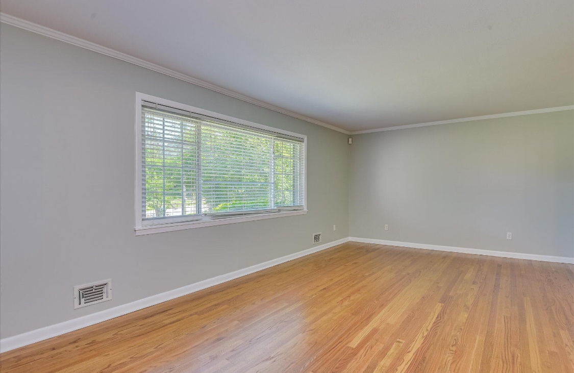 Building Photo - 813 Hammond Dr