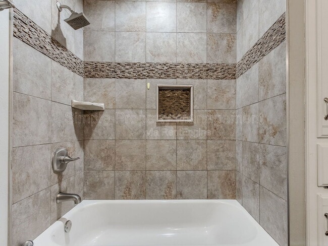 Building Photo - 921 Harrison St