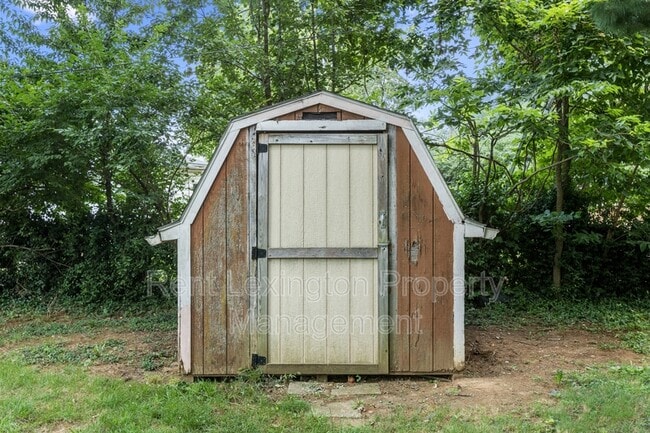 Building Photo - 461 Potomac Dr