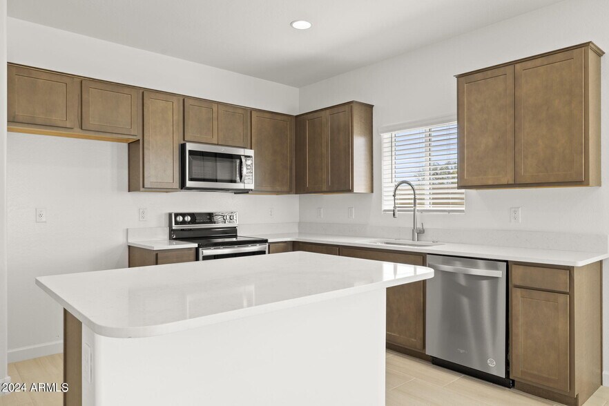Building Photo - 24050 W Flores Dr