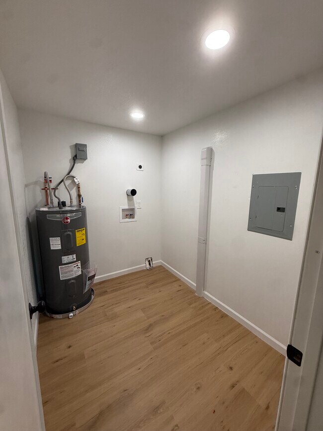 Building Photo - 46633 N 41st Ave