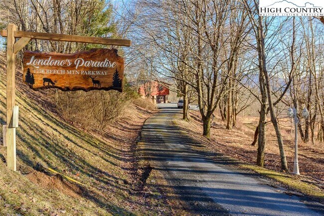 Building Photo - 1776 Beech Mountain Pkwy