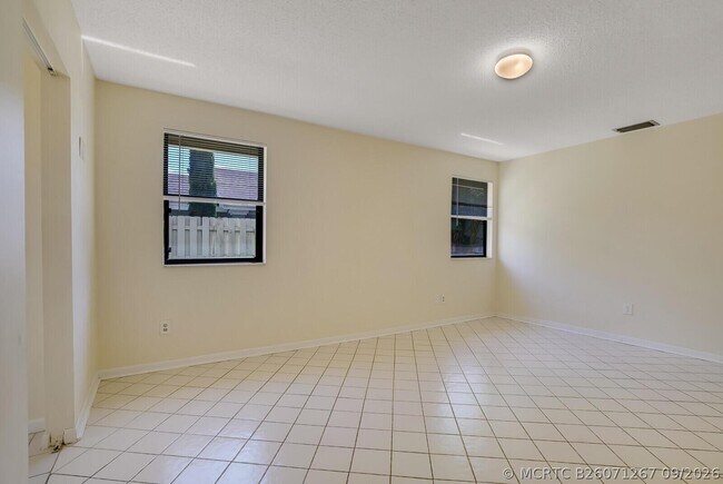 Building Photo - 1080 NW 19th Terrace