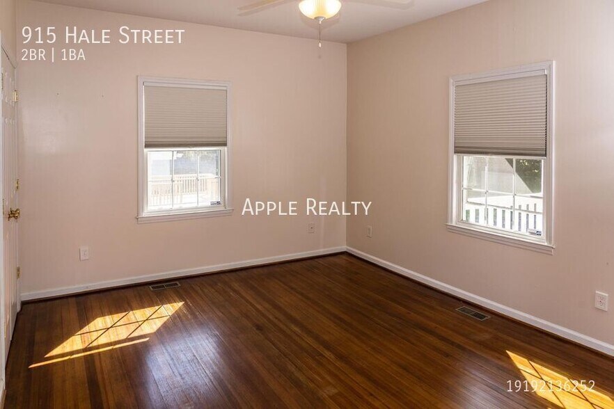 Building Photo - 915 Hale St